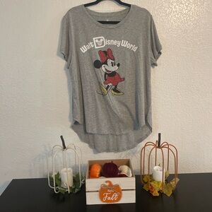 Like new Disney Minnie Mouse Sparkle Ted black and white shirt